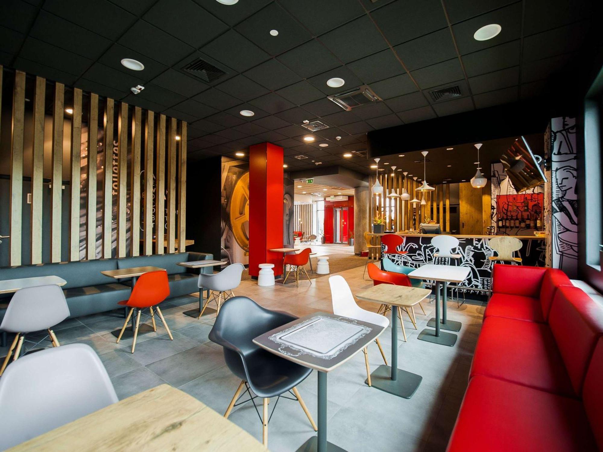 Hotel Ibis Poznan Polnoc Suchy Las Exterior foto
